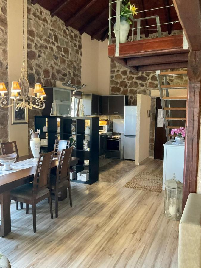 ネア・ローダ Stonehouse & Casa Al Sole E Al Mareヴィラ エクステリア 写真